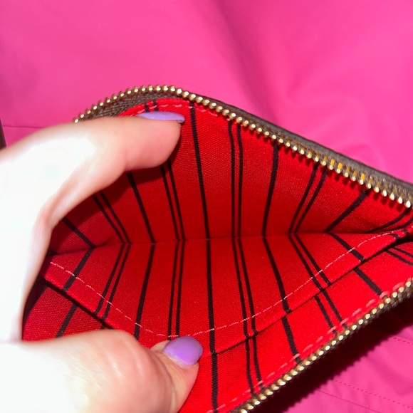 NWOT Authentic Louis Vuitton Damier Ebene Pouchette - Picture 4 of 8